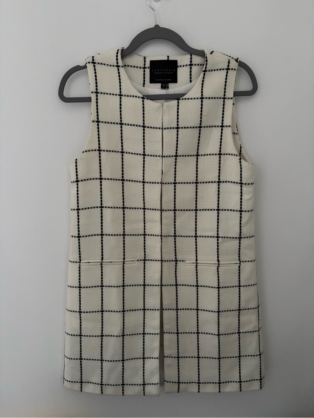 Sanctuary tweed sleevless long window pane vest size small cream/ black color